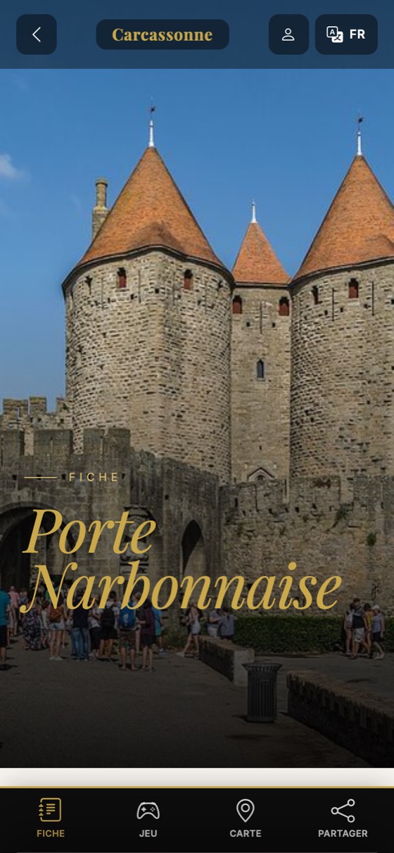 La fiche de la Porte Narbonnaise à Carcassonne, ouverte sur un téléphone : photo et titre